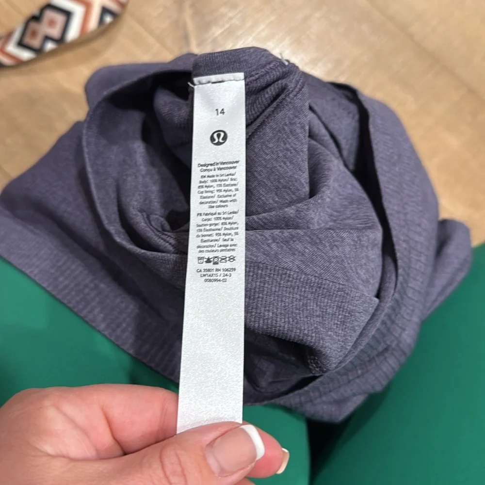 NWT Lululemon Ebb to Street Tank Top *Light Support, B/C Cup Nightfall Size 14 - Picture 13 of 14